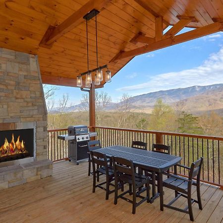 Misty Mountain Adventure Lodge Gatlinburg Extérieur photo