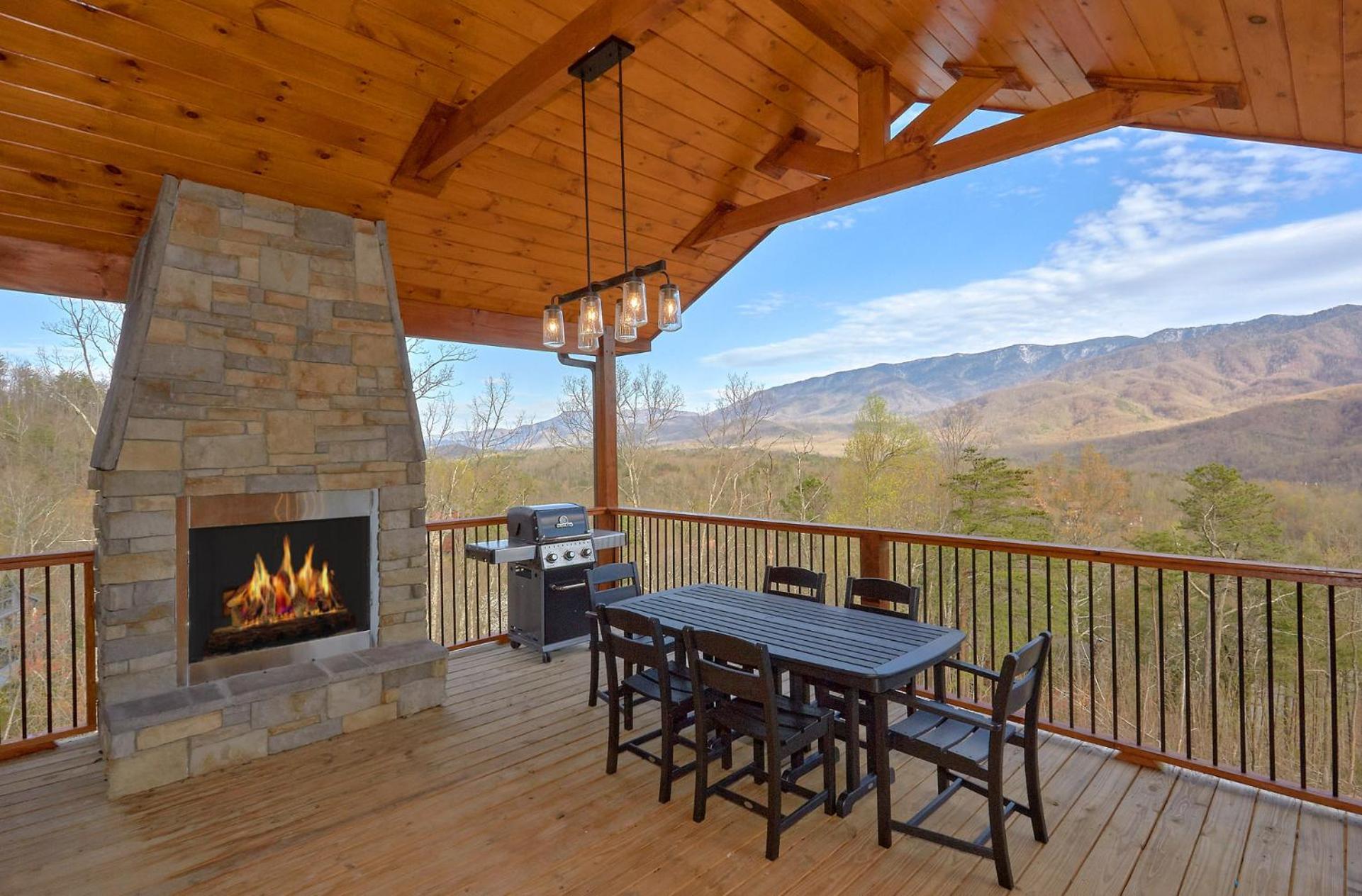 Misty Mountain Adventure Lodge Gatlinburg Extérieur photo
